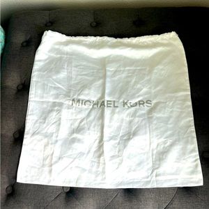 🤍🖤Michael Khors dust bag 🤍🖤